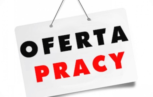 Praca | Zdjęcie przedstawia napis OFERTA napisana na czarno oraz PRACY na czerwono